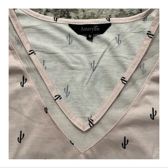 **DONATED** Amaryllis Pink Mesh Inset V-Neck Tee w/ Cactus Print, Size Medium - Picture 4 of 6